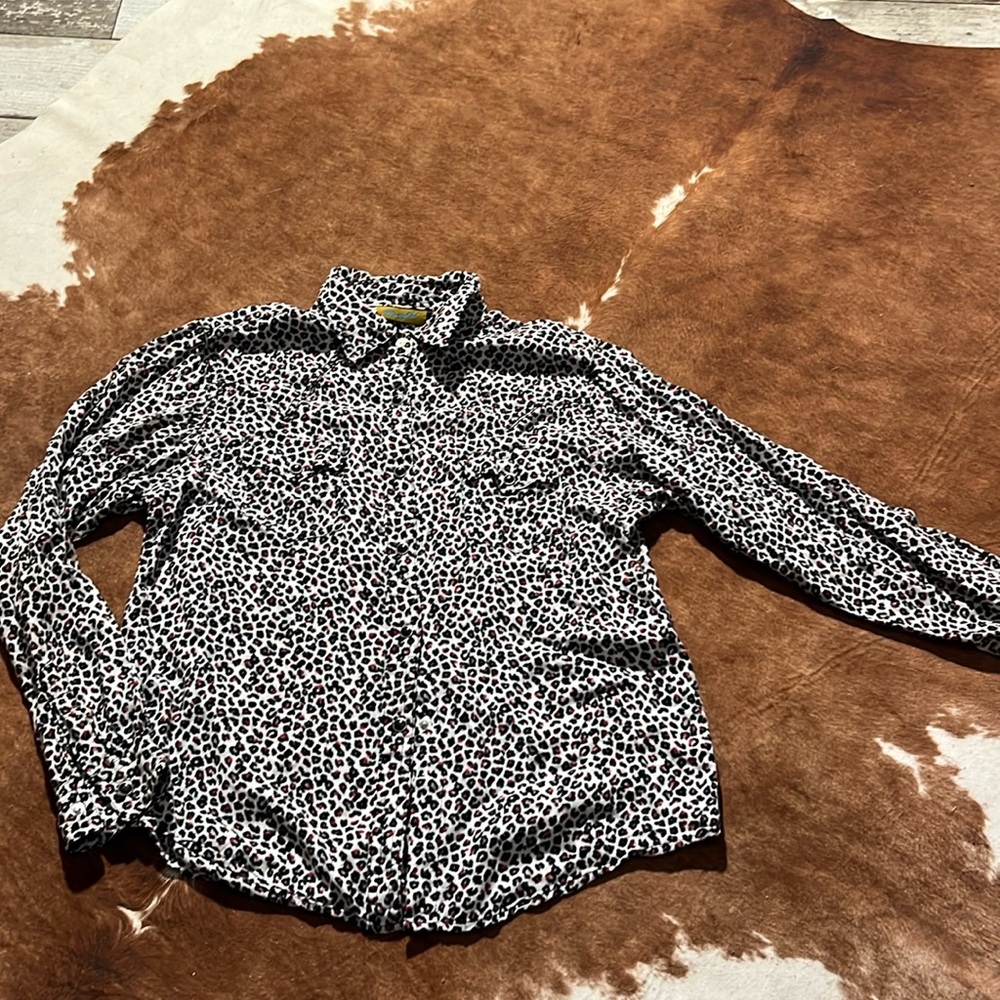 Girls wrangler snap shirt xxl